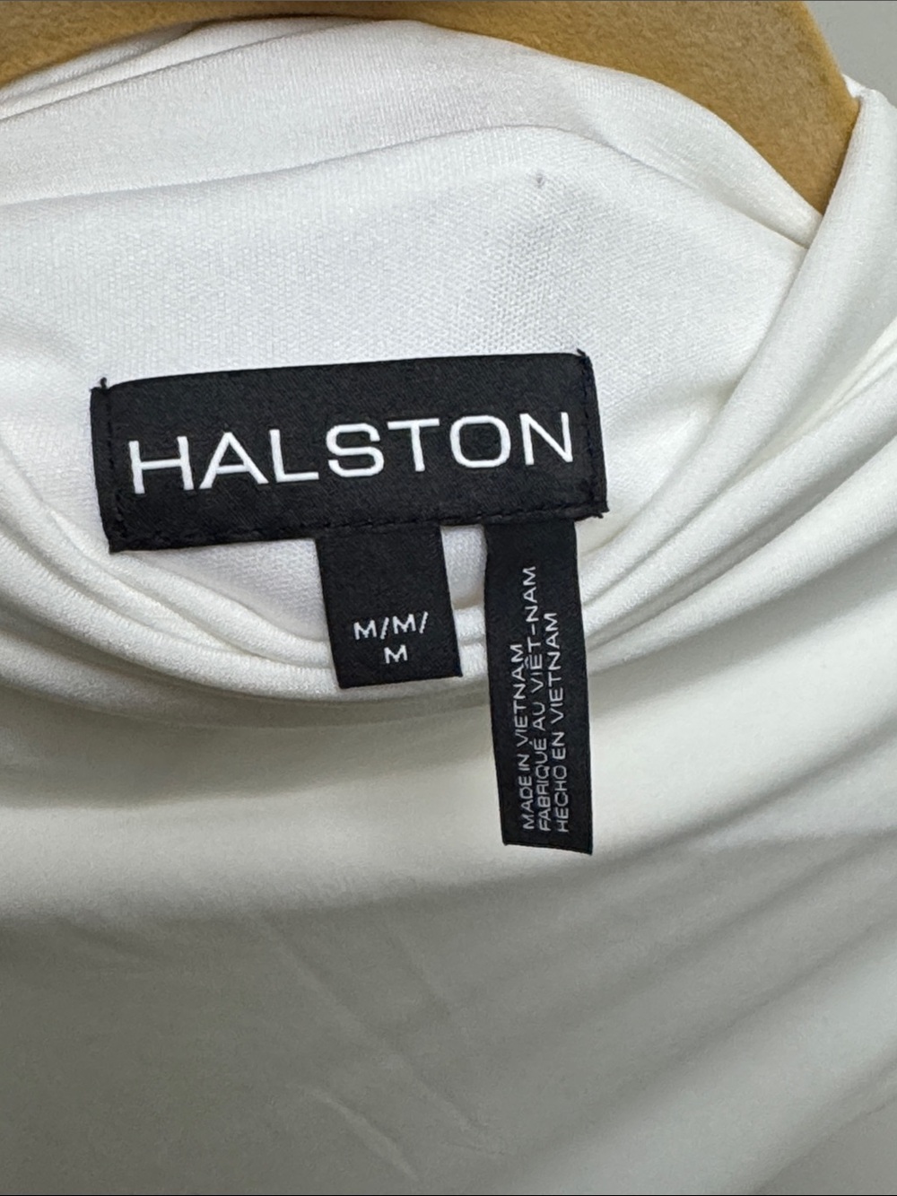 Halston Boxy Shoulder Women’s White Rusched Side Stretchy Top Size M Sleeveless - Picture 7 of 8